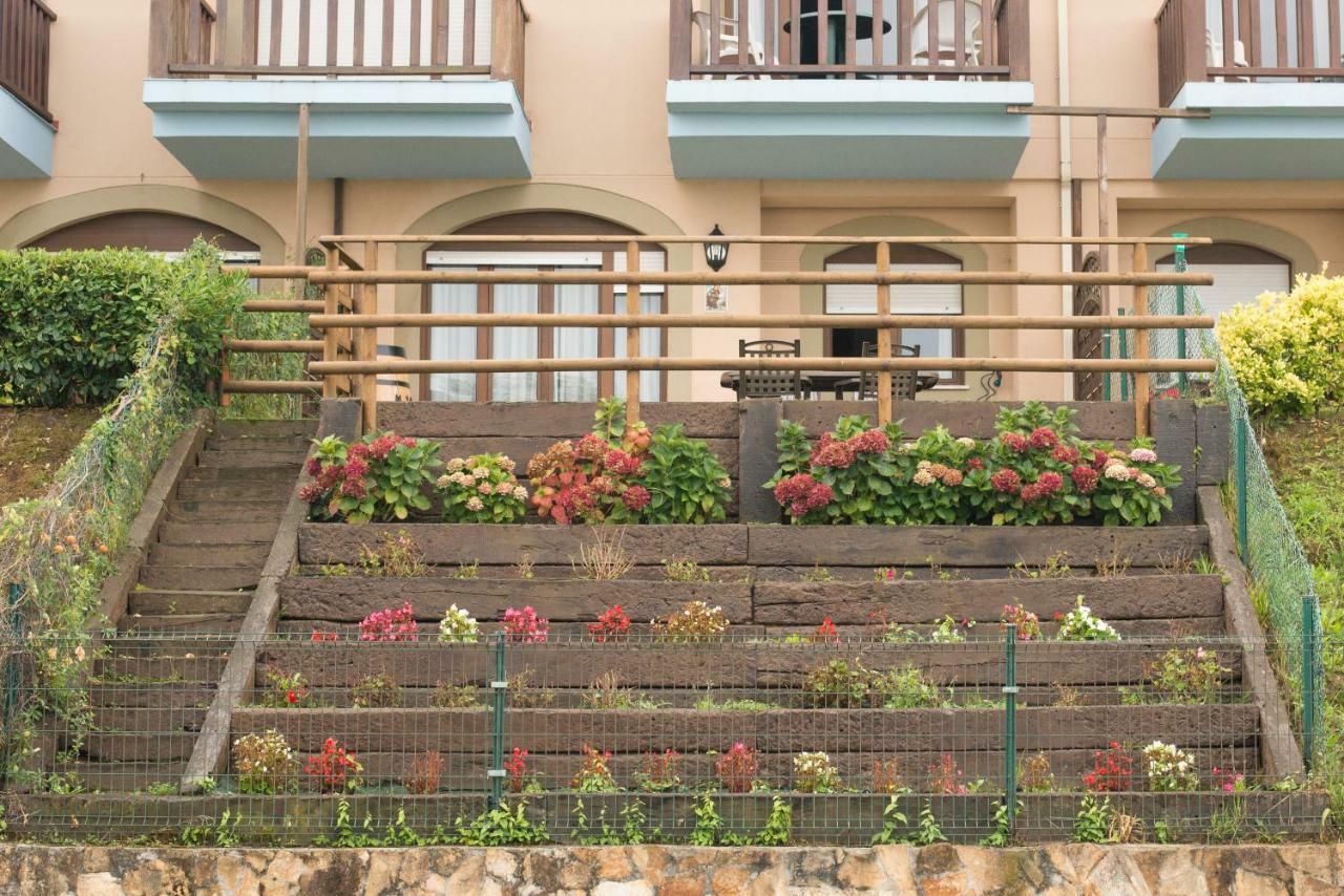 Casa De Las Flores - Apartamento Con Jardin Privado Frente A La Playa De Comillas Exterior photo